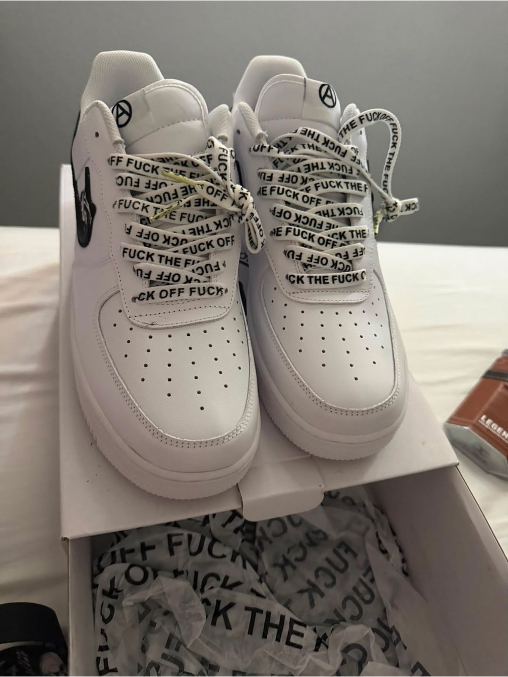Men's White Low-Top Sneakers with Statement Laces